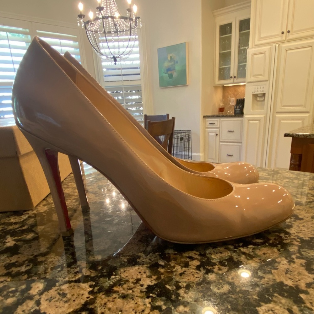 Christian Louboutin Simple Pump Hell Patent Nude Size 41 (11 US) Very Good